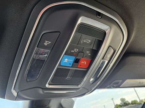 Used 2024 Jeep Grand Cherokee L Limited w/ Black Appearance Package AWD/4WD image 47