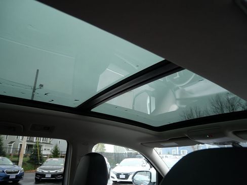 Used 2021 Volkswagen Atlas SE w/ Panoramic Sunroof Package AWD/4WD image 31