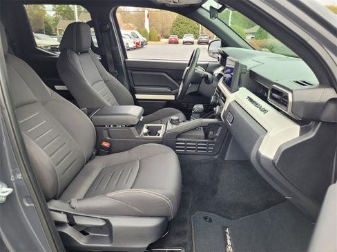 Used 2024 Toyota Tacoma TRD Off-Road image 14