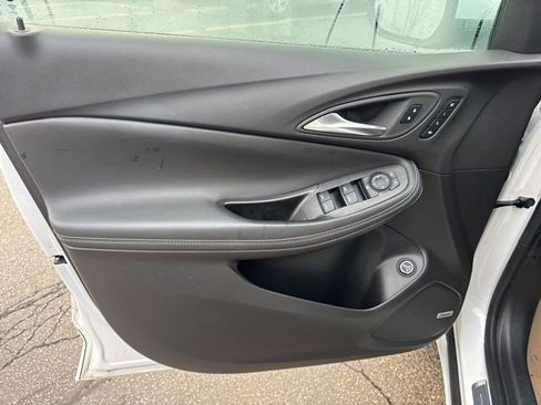 Used 2024 Buick Encore GX Avenir w/ Avenir Convenience Package image 8