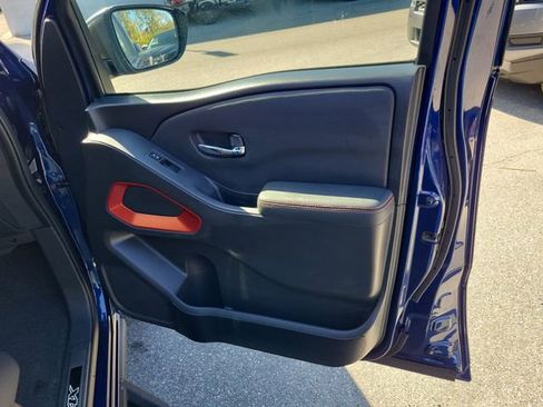 Used 2023 Nissan Frontier PRO-4X w/ Technology Package image 35