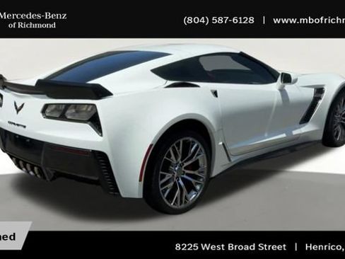 Used 2015 Chevrolet Corvette Z06 w/ 3LZ Preferred Equipment Group RWD image 2