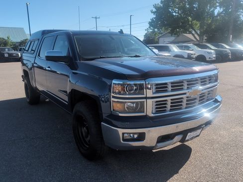 Used 2015 Chevrolet Silverado 1500 LTZ Z71 w/ LTZ Plus Package AWD/4WD image 4