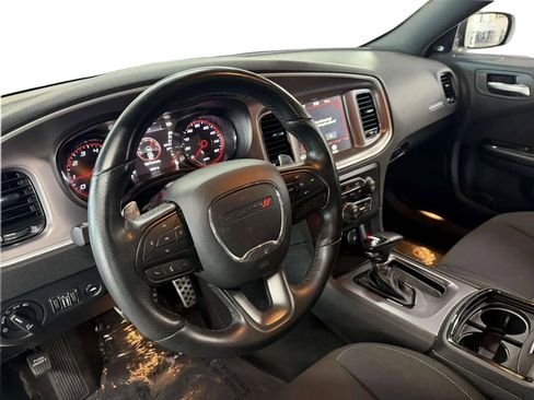 Used 2021 Dodge Charger R/T w/ Blacktop Package image 15