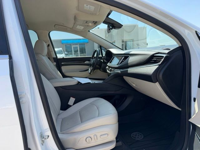 Used 2022 Buick Enclave Essence w/ LPO, Floor Liner Package FWD image 10