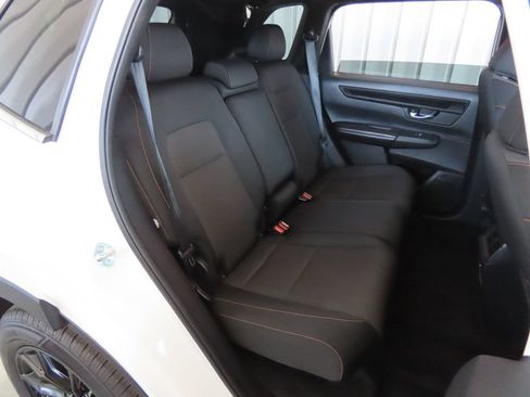 Used 2025 Honda CR-V Sport image 32