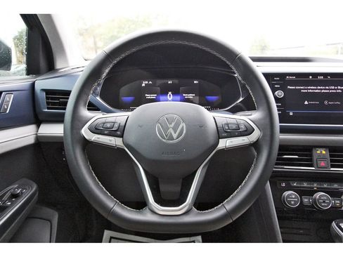 Used 2024 Volkswagen Taos SE w/ Panoramic Sunroof Package AWD/4WD image 16