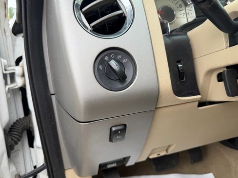 Used 2012 Ford Expedition XLT RWD image 20