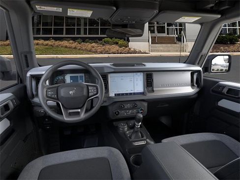 New 2025 Ford Bronco 2-Door image 9