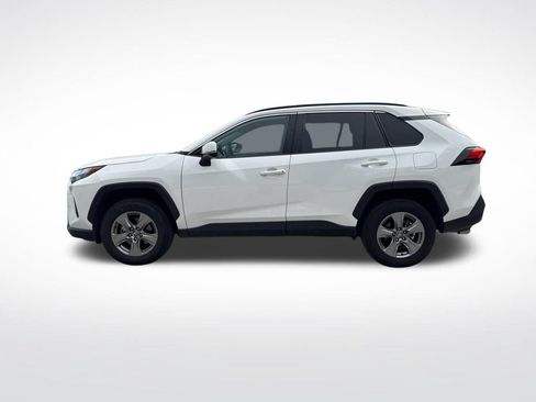 Used 2025 Toyota RAV4 XLE FWD image 8