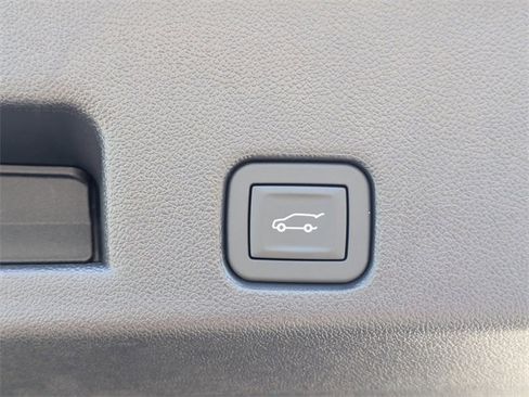 New 2026 Chevrolet Traverse LT w/ Enhanced Driving Package image 14