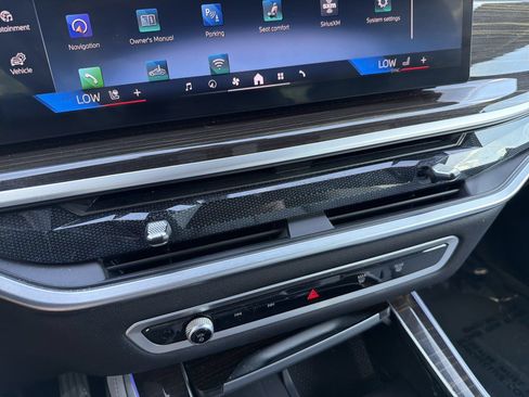 Used 2024 BMW X5 xDrive40i w/ Premium Package AWD/4WD image 33