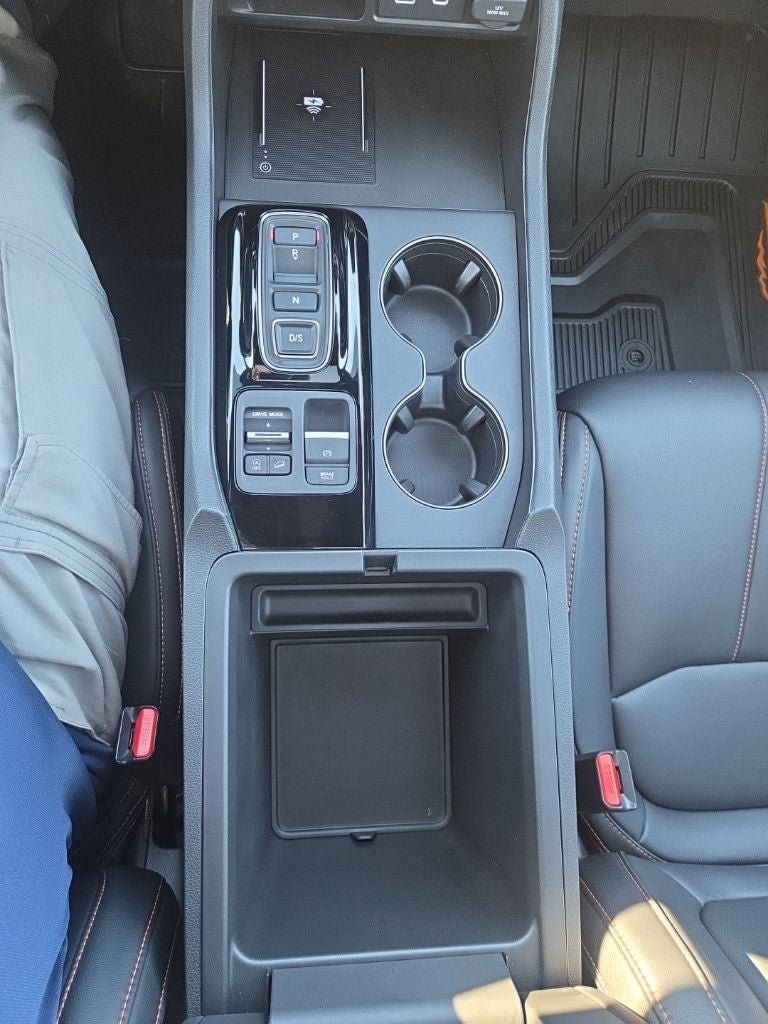 Used 2025 Honda Pilot TrailSport image 21