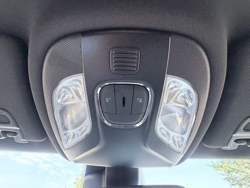 Used 2025 Jeep Compass Limited AWD/4WD image 15