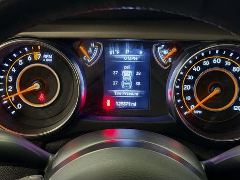 Used 2018 Jeep Wrangler Unlimited Sport S AWD/4WD image 15