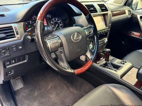 Used 2019 Lexus GX 460 Premium image 11