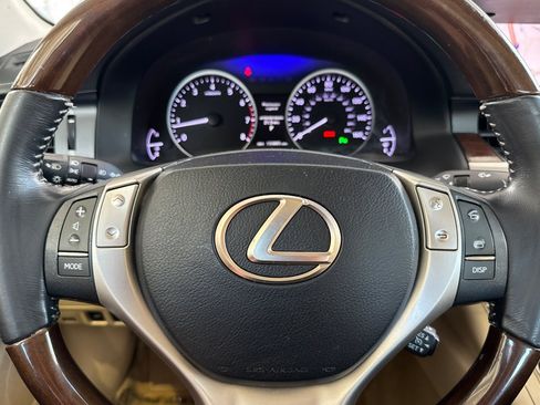 Used 2013 Lexus ES 350 w/ Premium Pkg FWD image 29