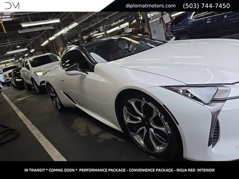 Used 2018 Lexus LC 500 Coupe w/ Performance Package RWD image 3