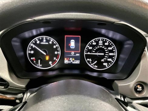 Used 2024 Subaru Crosstrek 2.0i Premium image 25