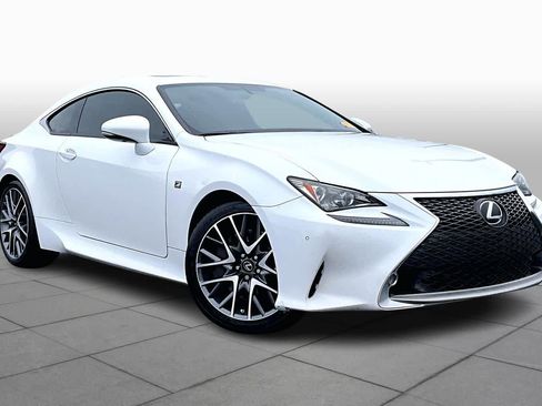 Used 2016 Lexus RC 200t image 3