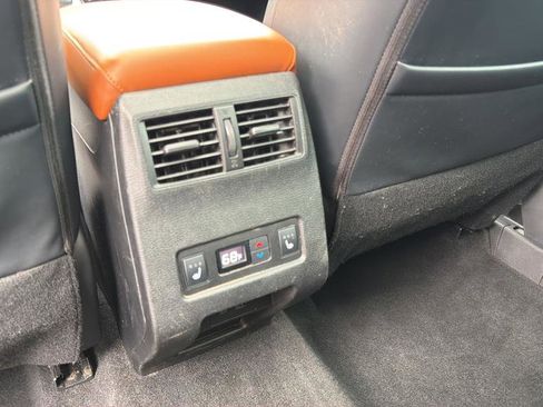 Used 2022 Mitsubishi Outlander SEL image 18