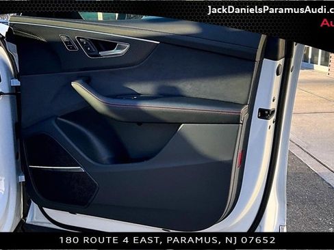 Used 2024 Audi RS Q8 w/ Black Optic Package image 16