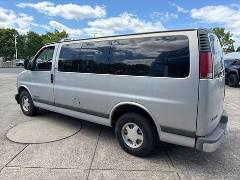Used 1998 GMC Savana 1500 Passenger w/ Marketing Option Pkg 4 RWD image 6