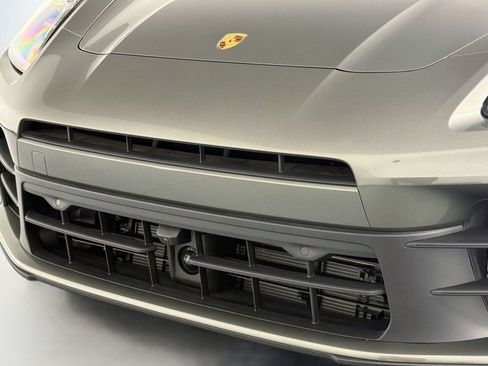 Used 2025 Porsche Panamera image 13