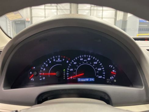 Used 2010 Toyota Camry FWD image 22