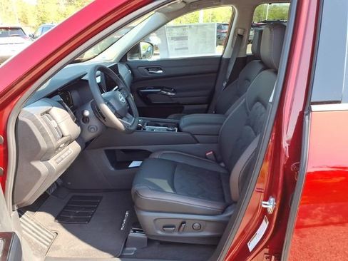 New 2026 Nissan Pathfinder Platinum AWD/4WD image 6
