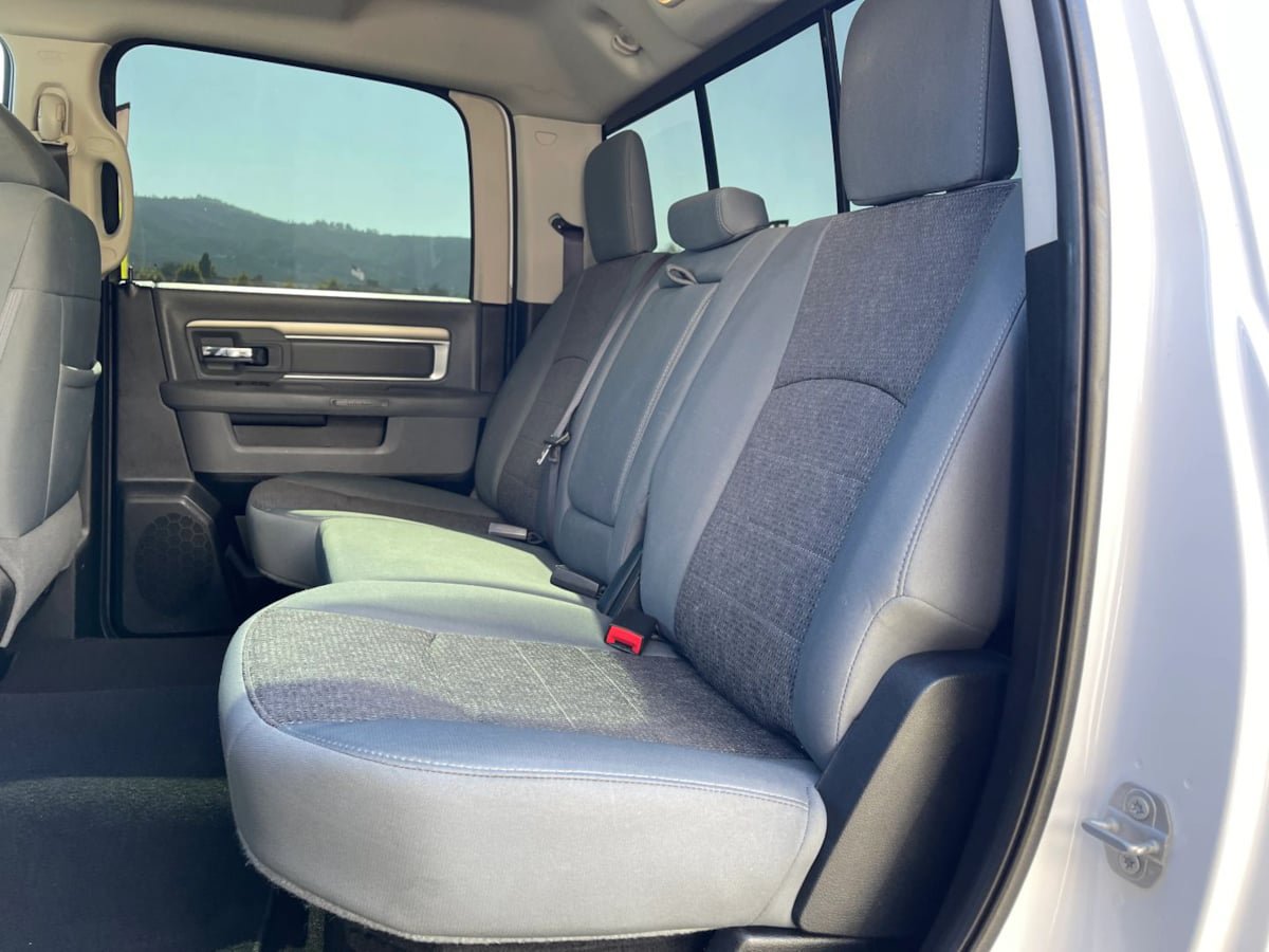 Used 2017 RAM 1500 Big Horn RWD image 23