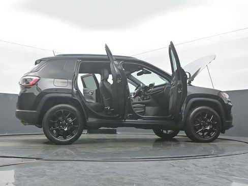 Used 2022 Jeep Compass Latitude w/ Convenience Group AWD/4WD image 61