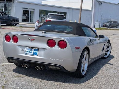 Used 2005 Chevrolet Corvette Convertible w/ Preferred Equipment Group image 8