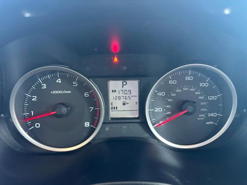 Used 2016 Subaru Forester 2.5i Premium image 11