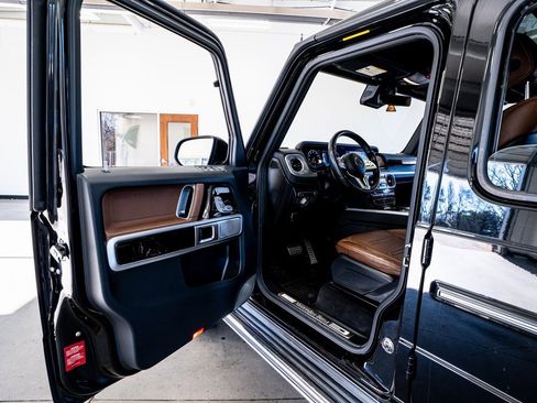 Used 2019 Mercedes-Benz G 550 G 550 image 32
