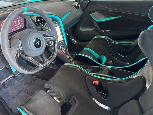 Used 2022 McLaren 765LT RWD image 4