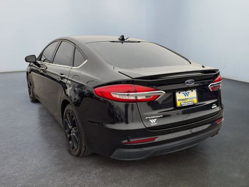 Used 2019 Ford Fusion SE w/ Equipment Group 151A image 3