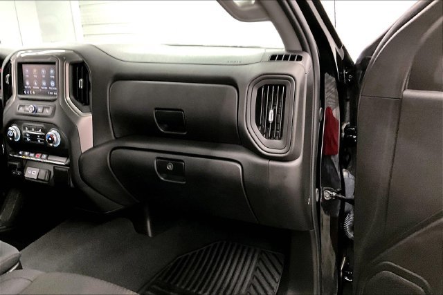 Used 2026 GMC Sierra 1500 Pro w/ Graphite Edition AWD/4WD image 18