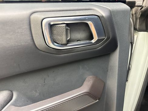 Used 2024 Ford Bronco Raptor w/ Interior Carbon Fiber Pack 6 AWD/4WD image 40