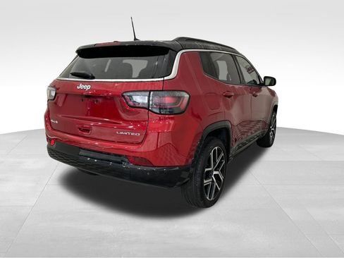 Used 2025 Jeep Compass Limited w/ Elite Group AWD/4WD image 5