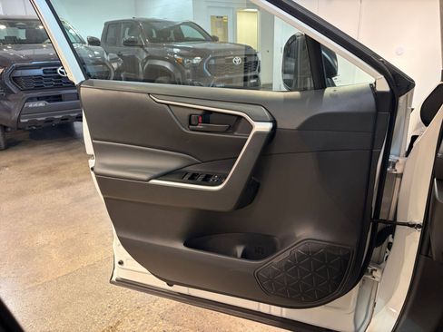 Used 2025 Toyota RAV4 LE image 20