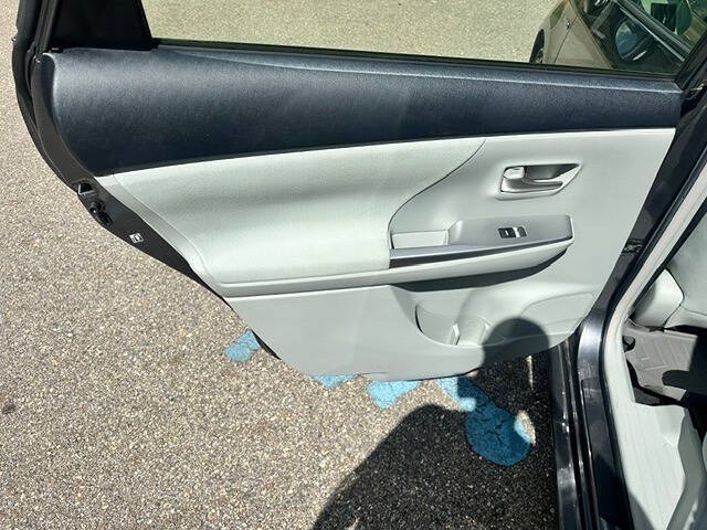 Used 2012 Toyota Prius V Two FWD image 21