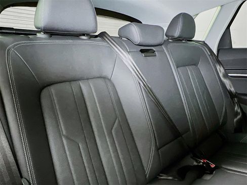 Certified 2022 Audi e-tron Premium Plus w/ Premium Plus Package image 28