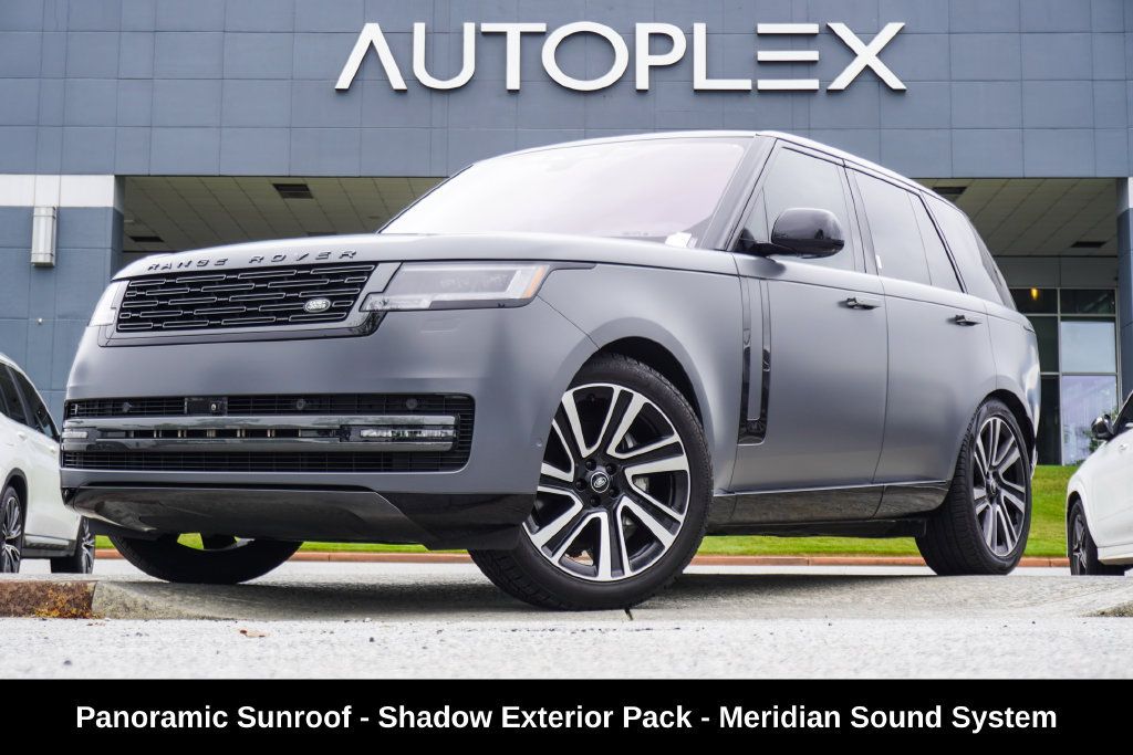 Used 2023 Land Rover Range Rover SE AWD/4WD image 1