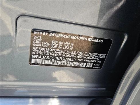 Used 2019 BMW 530e w/ M Sport Package RWD image 24