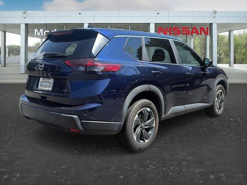 Certified 2025 Nissan Rogue SV AWD/4WD image 5