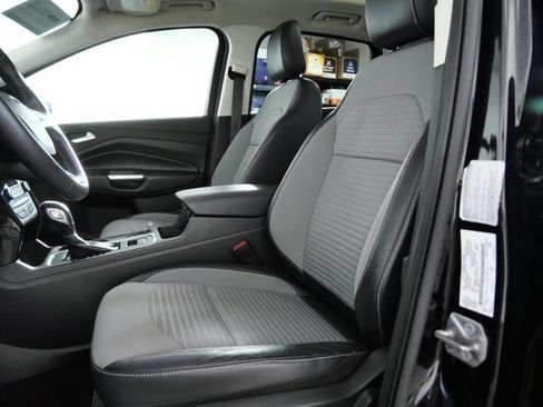 Certified 2019 Ford Escape Titanium AWD/4WD image 17