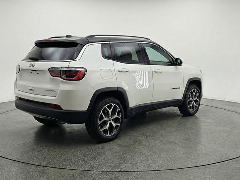 Used 2025 Jeep Compass Limited AWD/4WD image 9