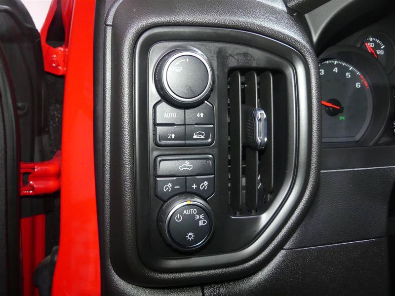 Used 2022 Chevrolet Silverado 1500 Custom AWD/4WD image 26
