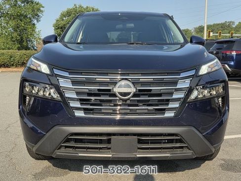 Certified 2026 Nissan Rogue SV FWD image 8